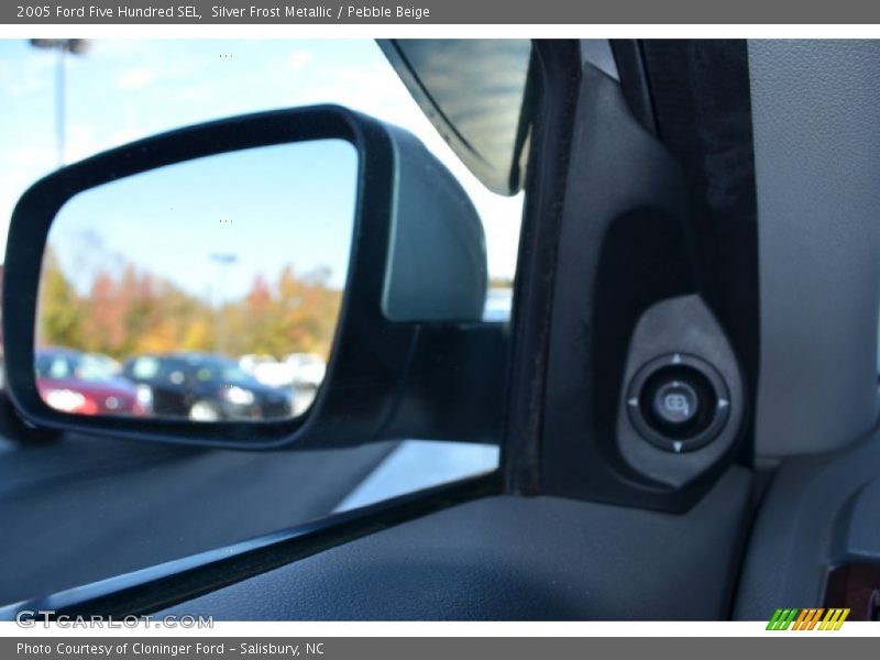 Silver Frost Metallic / Pebble Beige 2005 Ford Five Hundred SEL