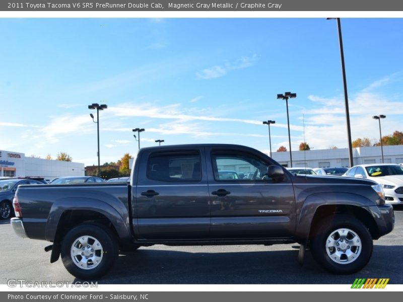 Magnetic Gray Metallic / Graphite Gray 2011 Toyota Tacoma V6 SR5 PreRunner Double Cab