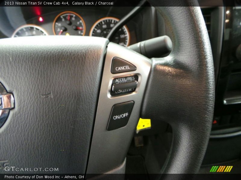 Galaxy Black / Charcoal 2013 Nissan Titan SV Crew Cab 4x4