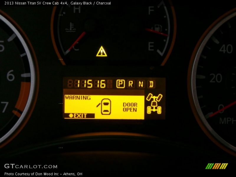 Galaxy Black / Charcoal 2013 Nissan Titan SV Crew Cab 4x4