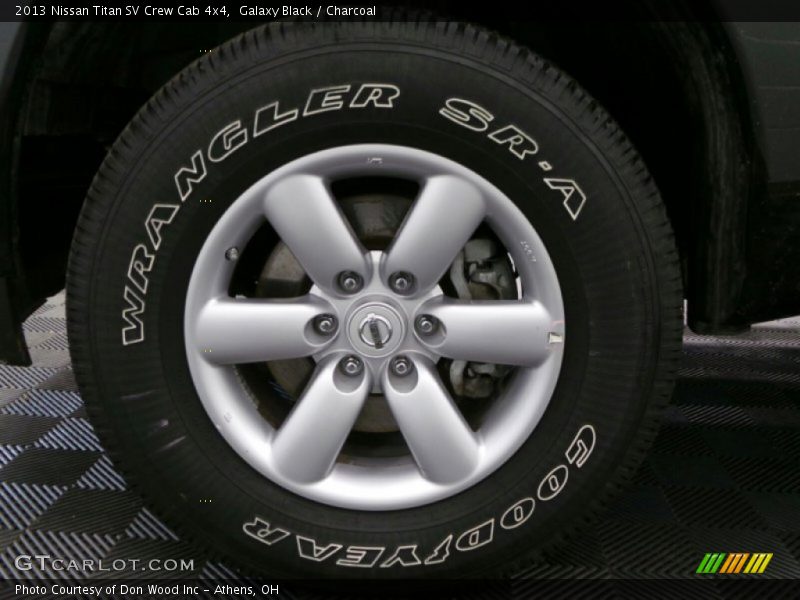 Galaxy Black / Charcoal 2013 Nissan Titan SV Crew Cab 4x4