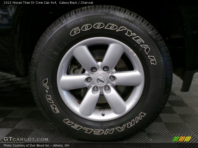  2013 Titan SV Crew Cab 4x4 Wheel