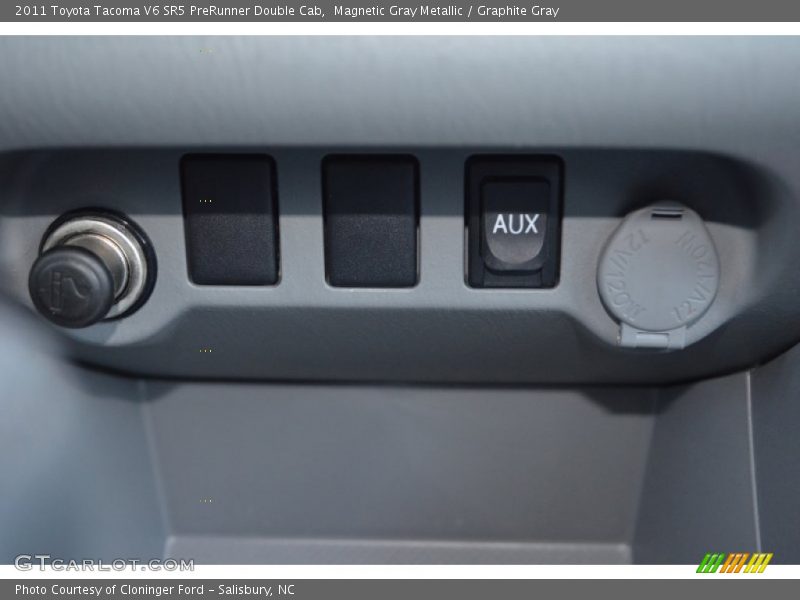 Magnetic Gray Metallic / Graphite Gray 2011 Toyota Tacoma V6 SR5 PreRunner Double Cab