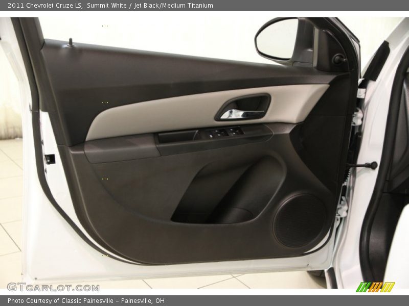 Summit White / Jet Black/Medium Titanium 2011 Chevrolet Cruze LS