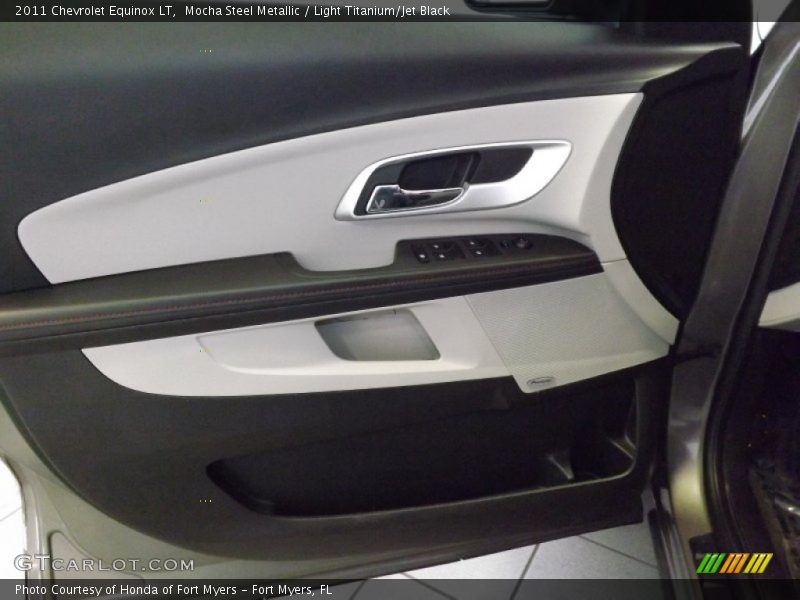 Mocha Steel Metallic / Light Titanium/Jet Black 2011 Chevrolet Equinox LT