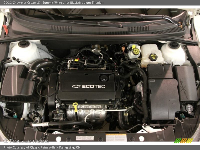 Summit White / Jet Black/Medium Titanium 2011 Chevrolet Cruze LS