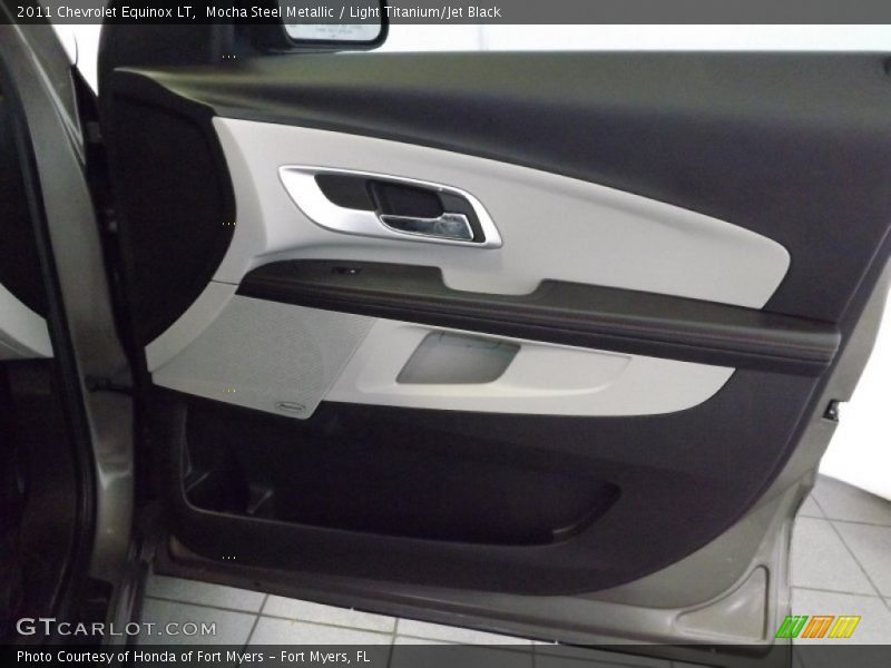 Mocha Steel Metallic / Light Titanium/Jet Black 2011 Chevrolet Equinox LT