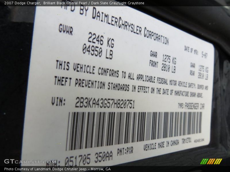 Brilliant Black Crystal Pearl / Dark Slate Gray/Light Graystone 2007 Dodge Charger