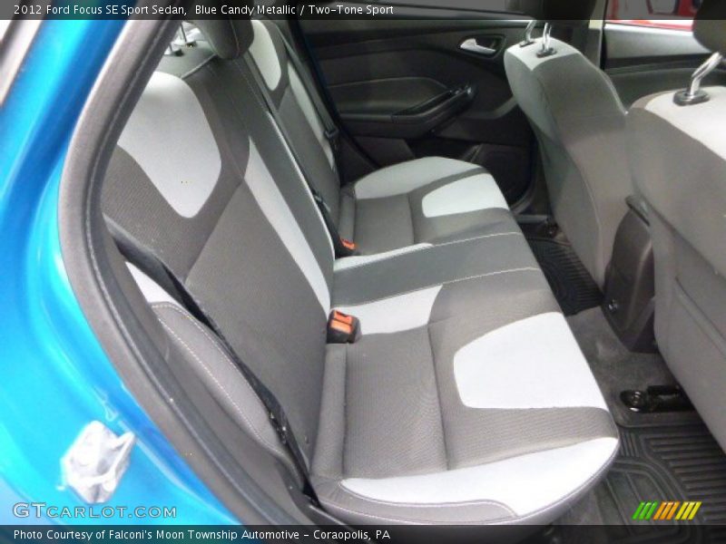Blue Candy Metallic / Two-Tone Sport 2012 Ford Focus SE Sport Sedan