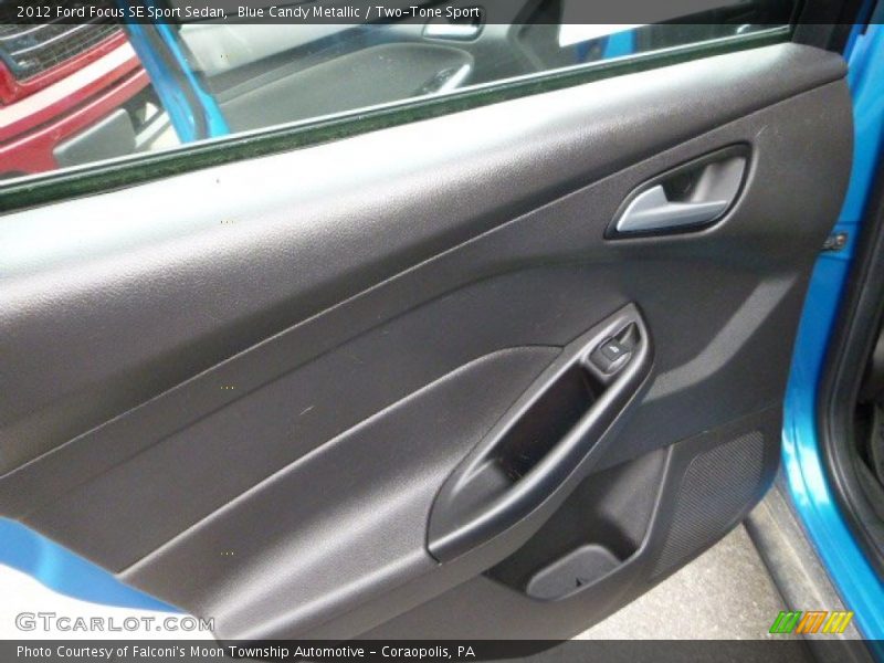 Blue Candy Metallic / Two-Tone Sport 2012 Ford Focus SE Sport Sedan