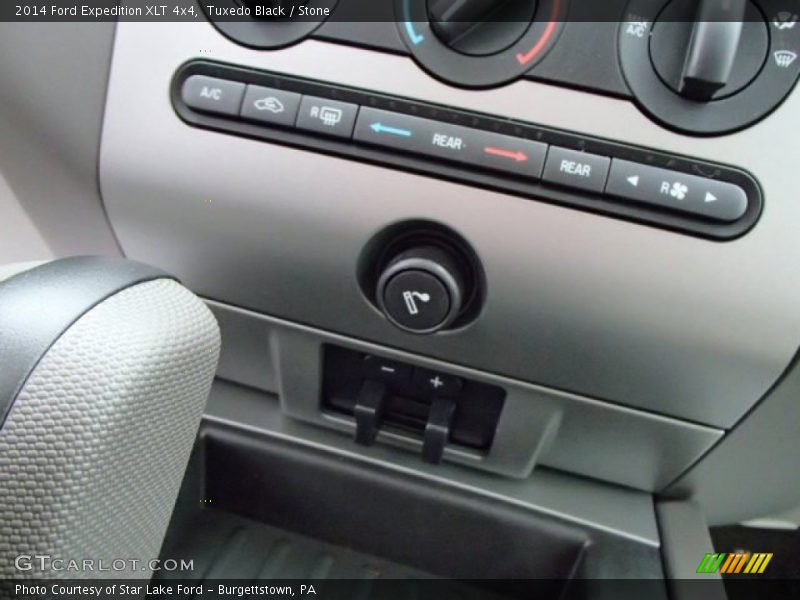 Tuxedo Black / Stone 2014 Ford Expedition XLT 4x4