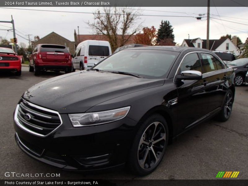 Tuxedo Black / Charcoal Black 2014 Ford Taurus Limited