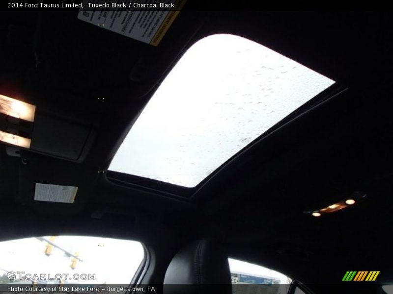 Tuxedo Black / Charcoal Black 2014 Ford Taurus Limited