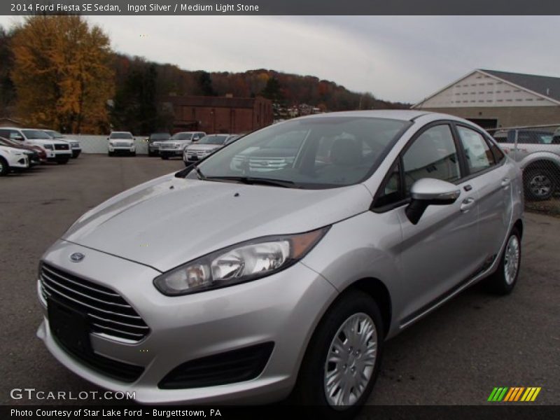 Ingot Silver / Medium Light Stone 2014 Ford Fiesta SE Sedan
