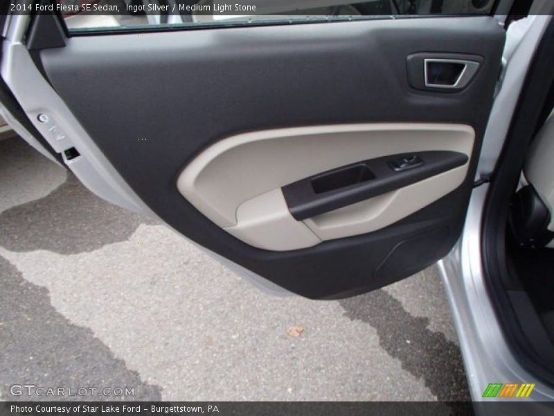 Ingot Silver / Medium Light Stone 2014 Ford Fiesta SE Sedan