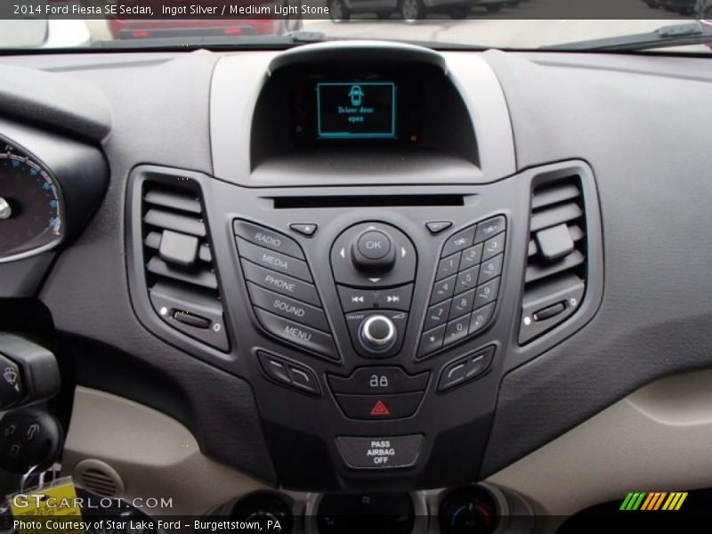 Ingot Silver / Medium Light Stone 2014 Ford Fiesta SE Sedan
