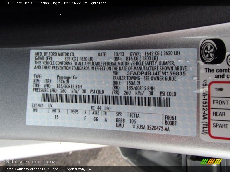 Ingot Silver / Medium Light Stone 2014 Ford Fiesta SE Sedan