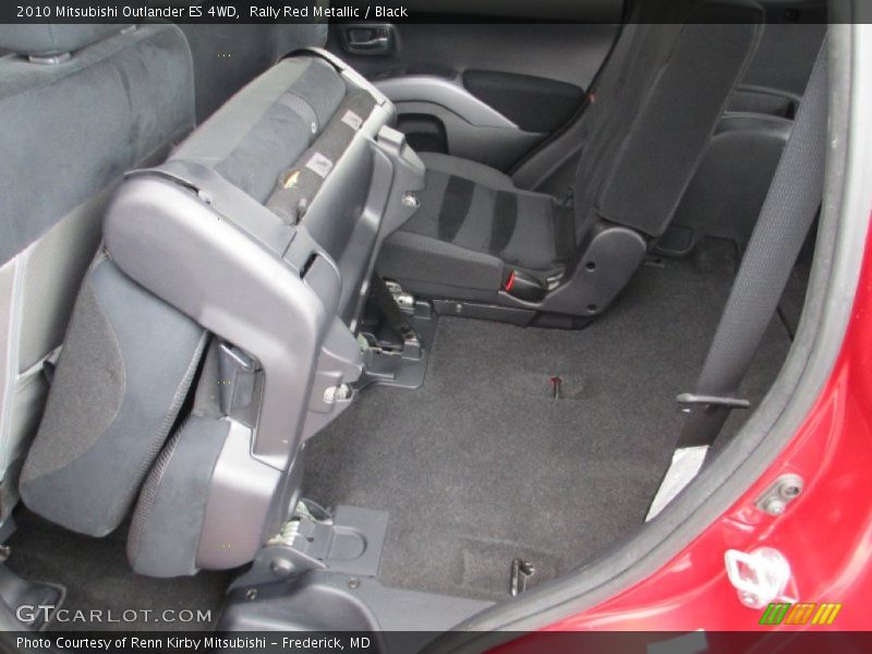 Rally Red Metallic / Black 2010 Mitsubishi Outlander ES 4WD