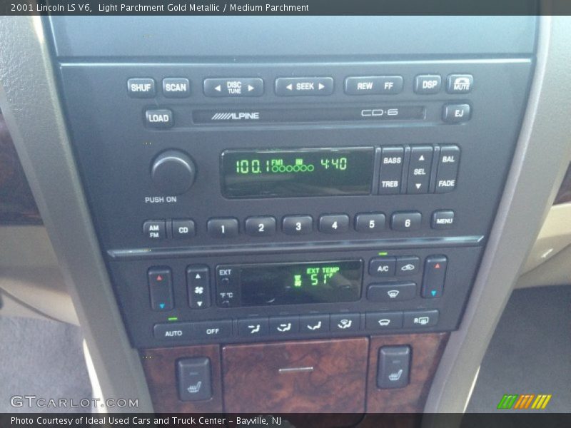 Light Parchment Gold Metallic / Medium Parchment 2001 Lincoln LS V6