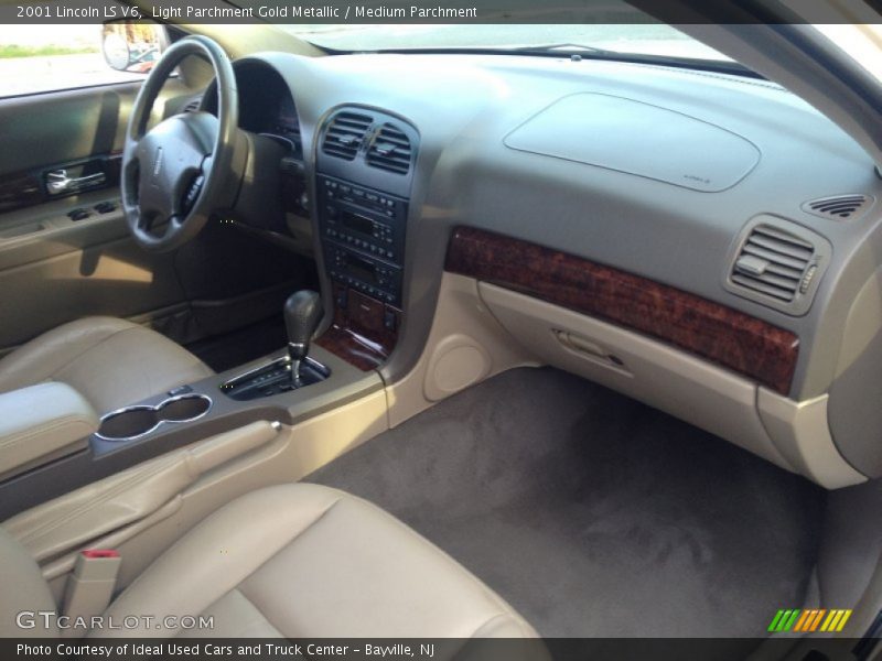 Light Parchment Gold Metallic / Medium Parchment 2001 Lincoln LS V6
