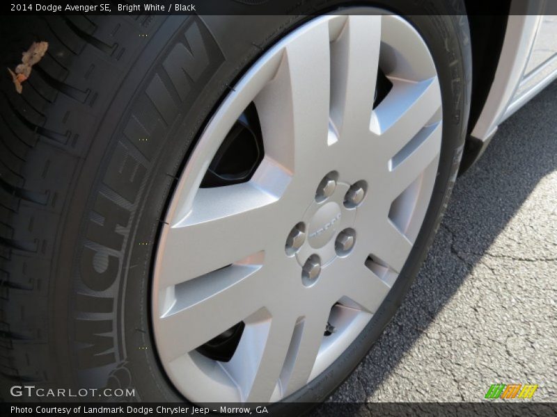 Bright White / Black 2014 Dodge Avenger SE