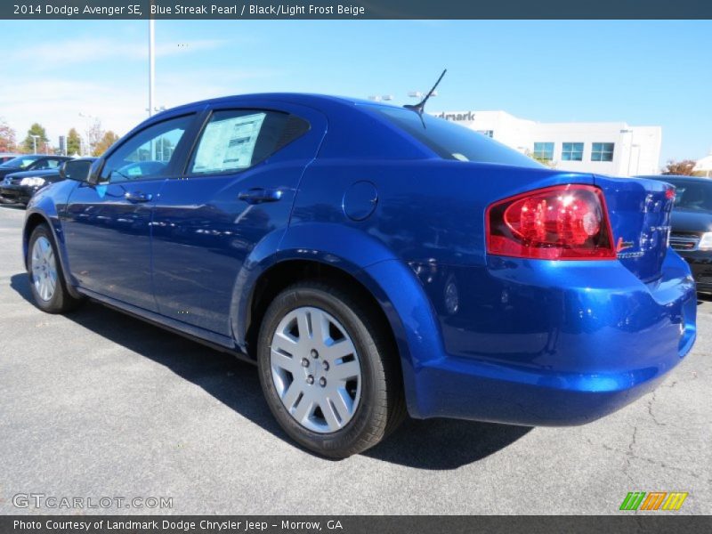 Blue Streak Pearl / Black/Light Frost Beige 2014 Dodge Avenger SE