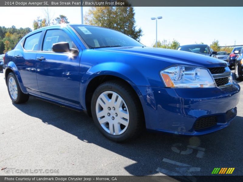 Blue Streak Pearl / Black/Light Frost Beige 2014 Dodge Avenger SE