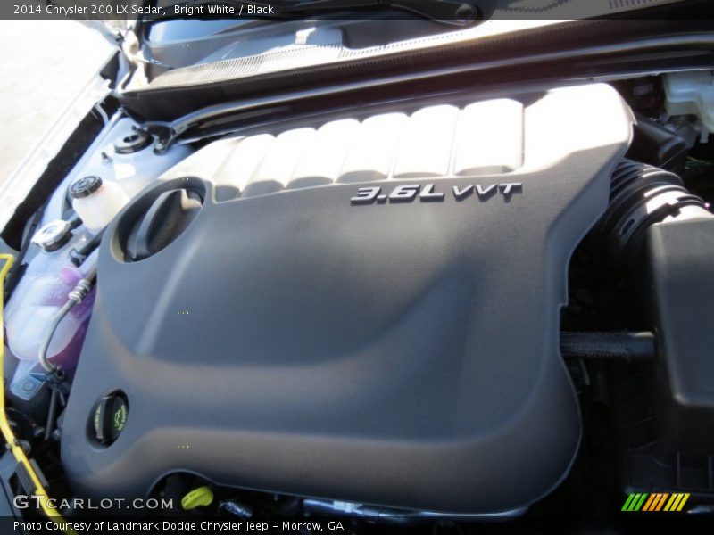 Bright White / Black 2014 Chrysler 200 LX Sedan