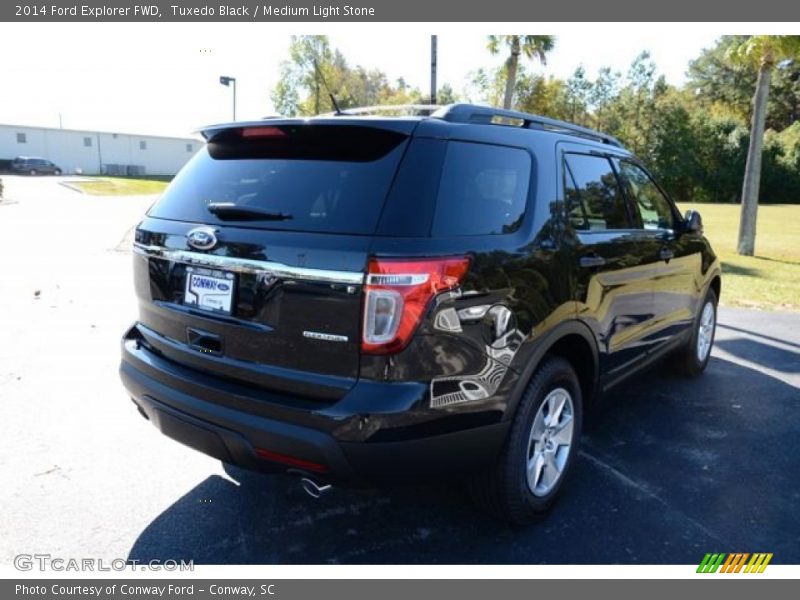 Tuxedo Black / Medium Light Stone 2014 Ford Explorer FWD