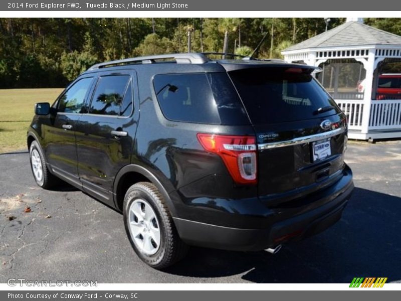 Tuxedo Black / Medium Light Stone 2014 Ford Explorer FWD