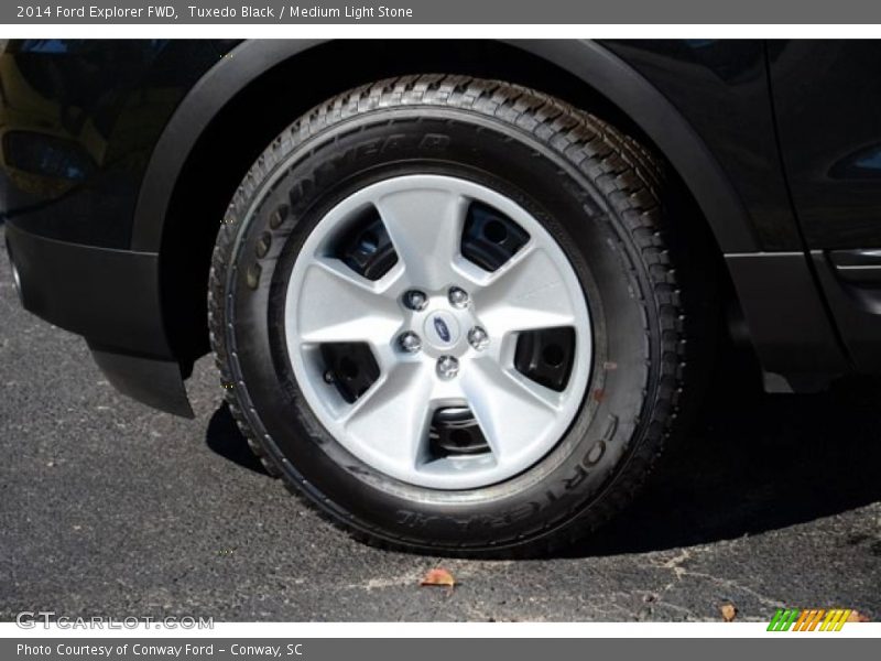 Tuxedo Black / Medium Light Stone 2014 Ford Explorer FWD