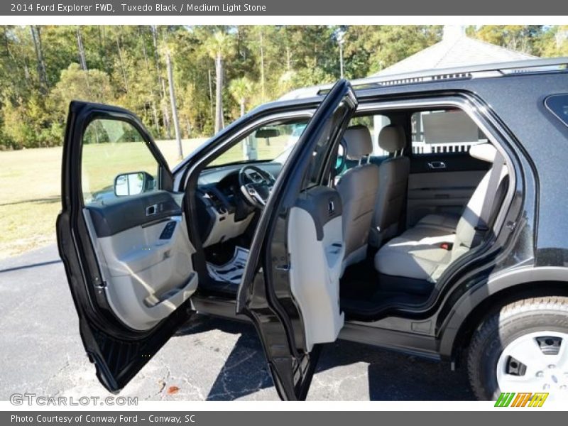 Tuxedo Black / Medium Light Stone 2014 Ford Explorer FWD