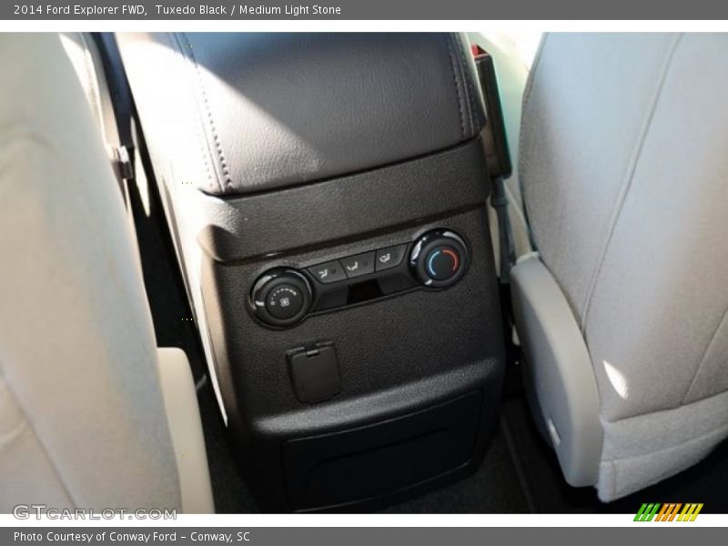 Tuxedo Black / Medium Light Stone 2014 Ford Explorer FWD