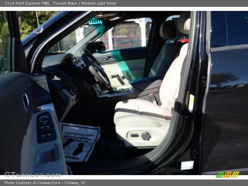 Tuxedo Black / Medium Light Stone 2014 Ford Explorer FWD
