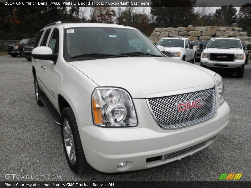 White Diamond Tricoat / Cocoa/Light Cashmere 2014 GMC Yukon Denali AWD