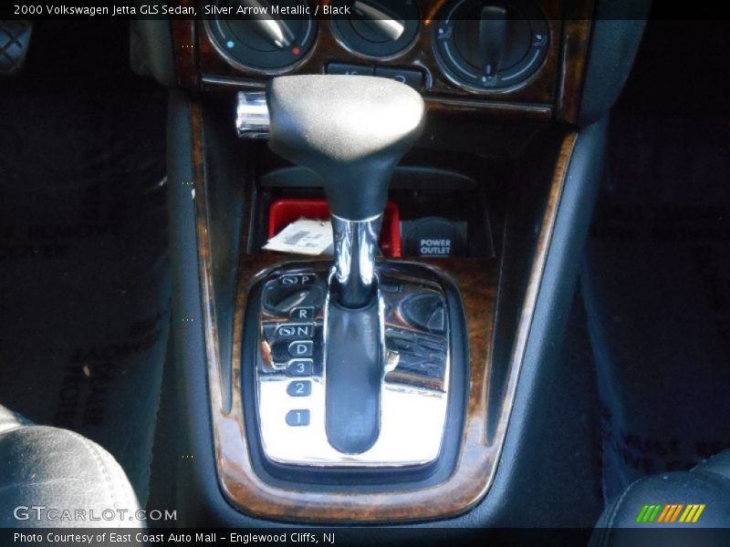 Silver Arrow Metallic / Black 2000 Volkswagen Jetta GLS Sedan