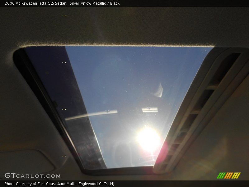 Silver Arrow Metallic / Black 2000 Volkswagen Jetta GLS Sedan