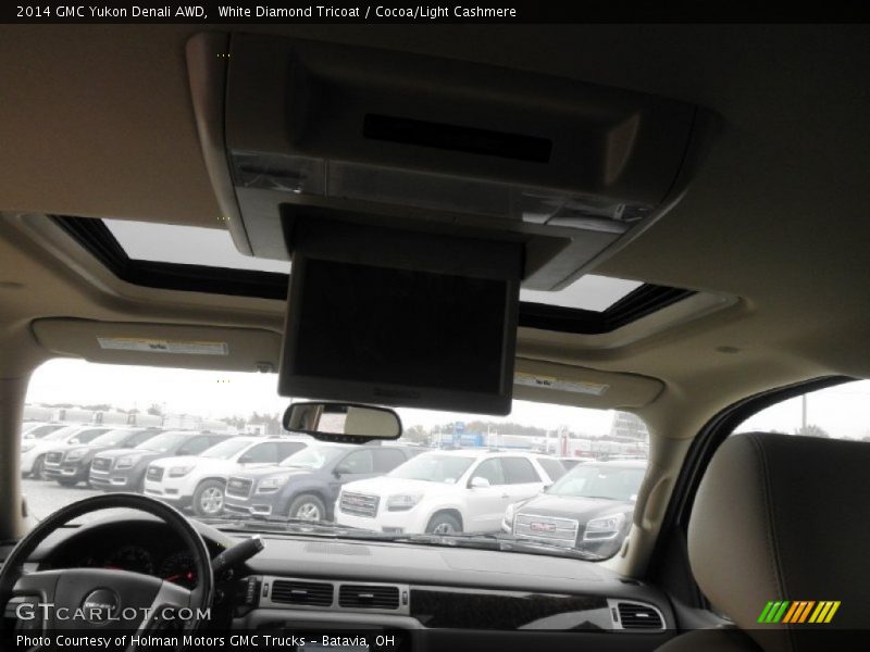 White Diamond Tricoat / Cocoa/Light Cashmere 2014 GMC Yukon Denali AWD