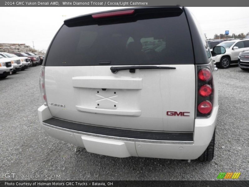 White Diamond Tricoat / Cocoa/Light Cashmere 2014 GMC Yukon Denali AWD