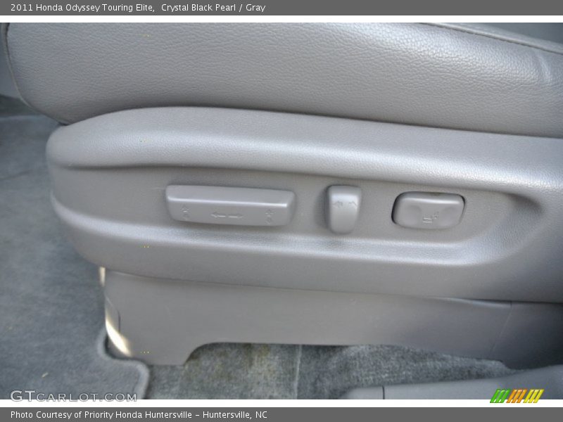 Crystal Black Pearl / Gray 2011 Honda Odyssey Touring Elite