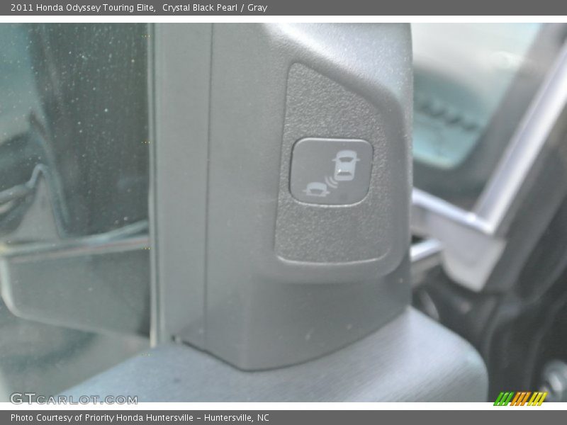 Crystal Black Pearl / Gray 2011 Honda Odyssey Touring Elite