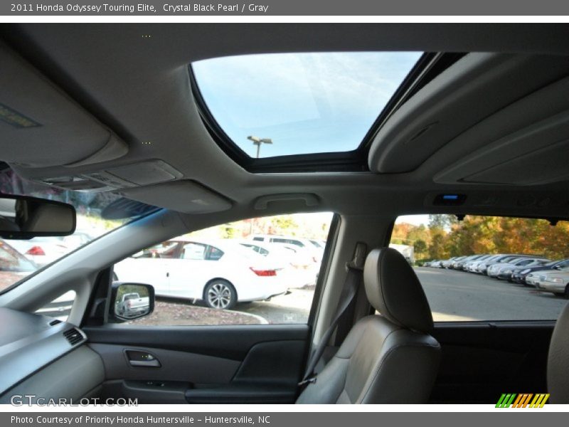 Crystal Black Pearl / Gray 2011 Honda Odyssey Touring Elite