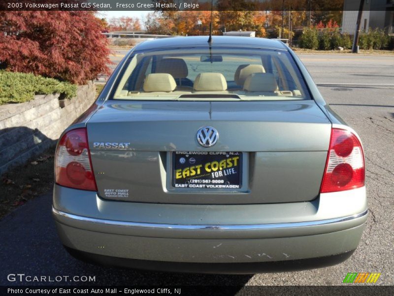 Fresco Green Metallic / Beige 2003 Volkswagen Passat GLS Sedan