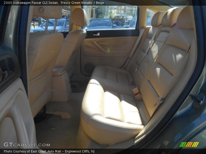 Fresco Green Metallic / Beige 2003 Volkswagen Passat GLS Sedan