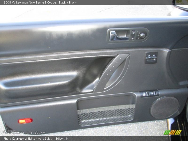 Black / Black 2008 Volkswagen New Beetle S Coupe
