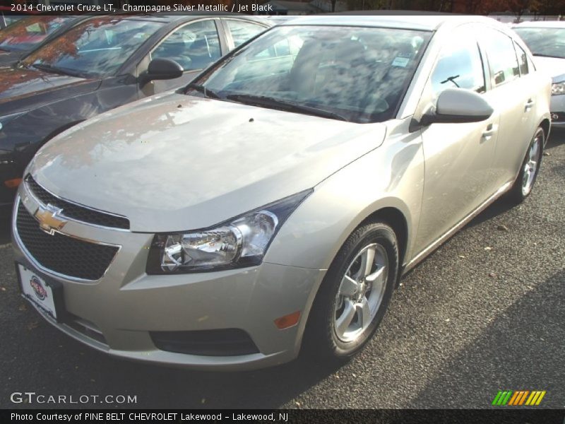 Champagne Silver Metallic / Jet Black 2014 Chevrolet Cruze LT