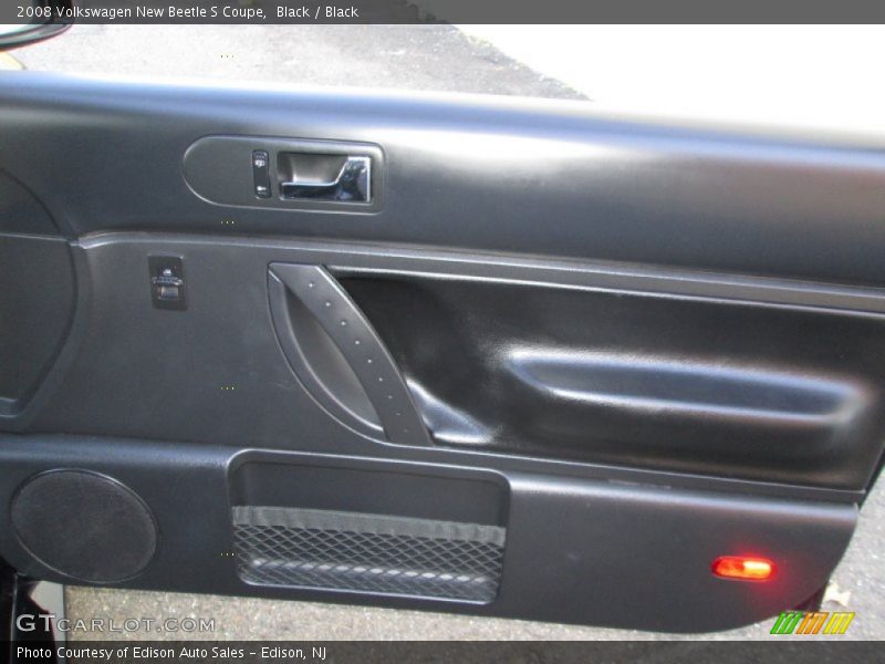 Black / Black 2008 Volkswagen New Beetle S Coupe