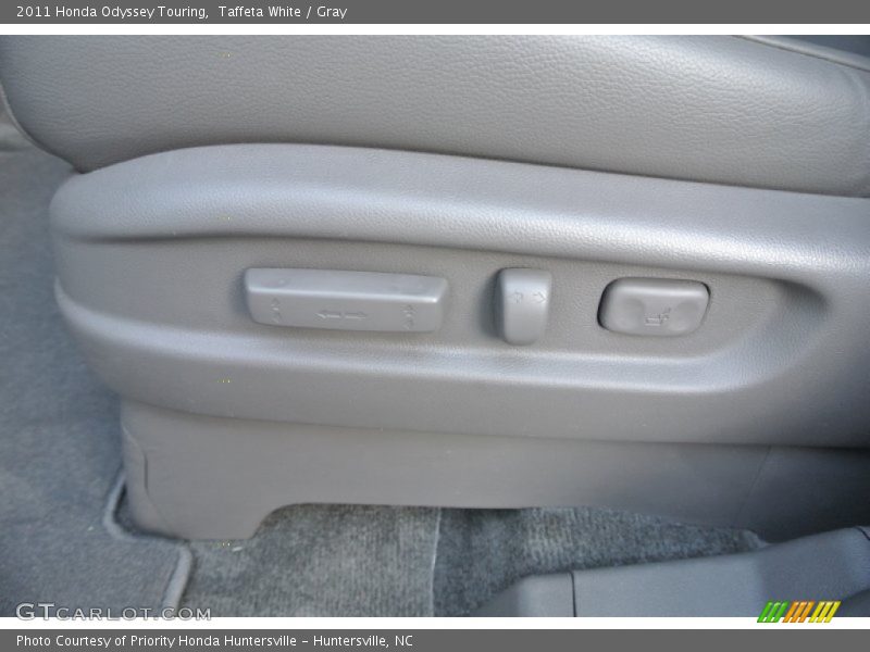 Taffeta White / Gray 2011 Honda Odyssey Touring