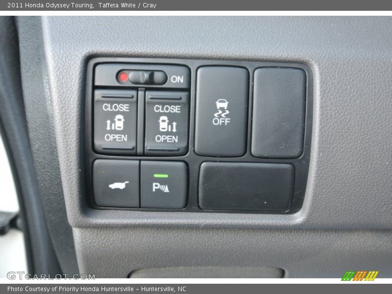 Taffeta White / Gray 2011 Honda Odyssey Touring