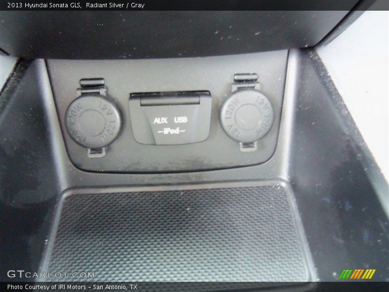 Radiant Silver / Gray 2013 Hyundai Sonata GLS